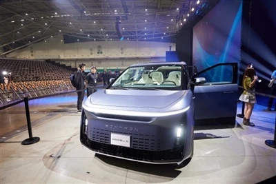 Foxconn presenta dos nous models de vehicles elèctrics