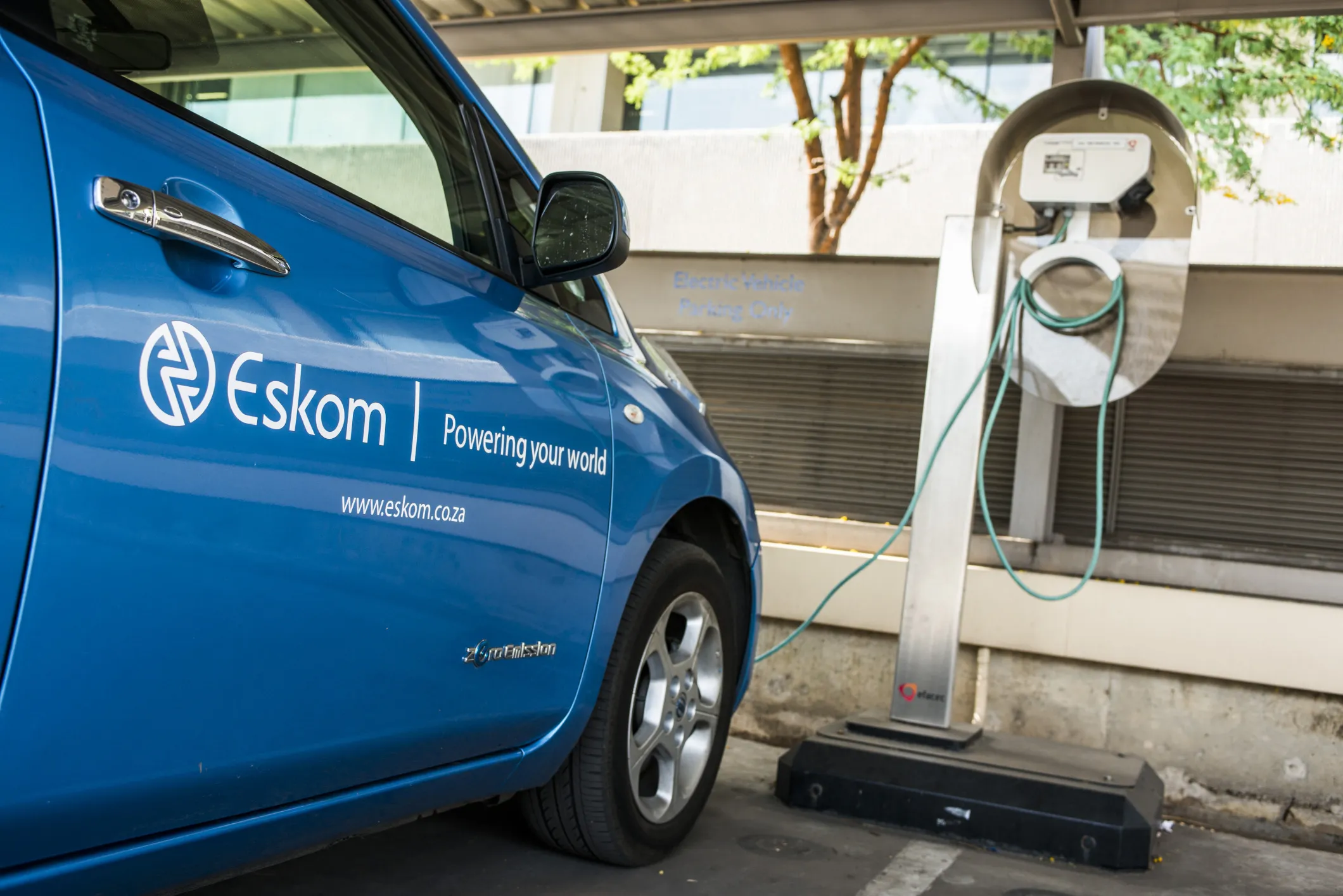 El govern sud-africà considera incentius per als vehicles elèctrics per augme...